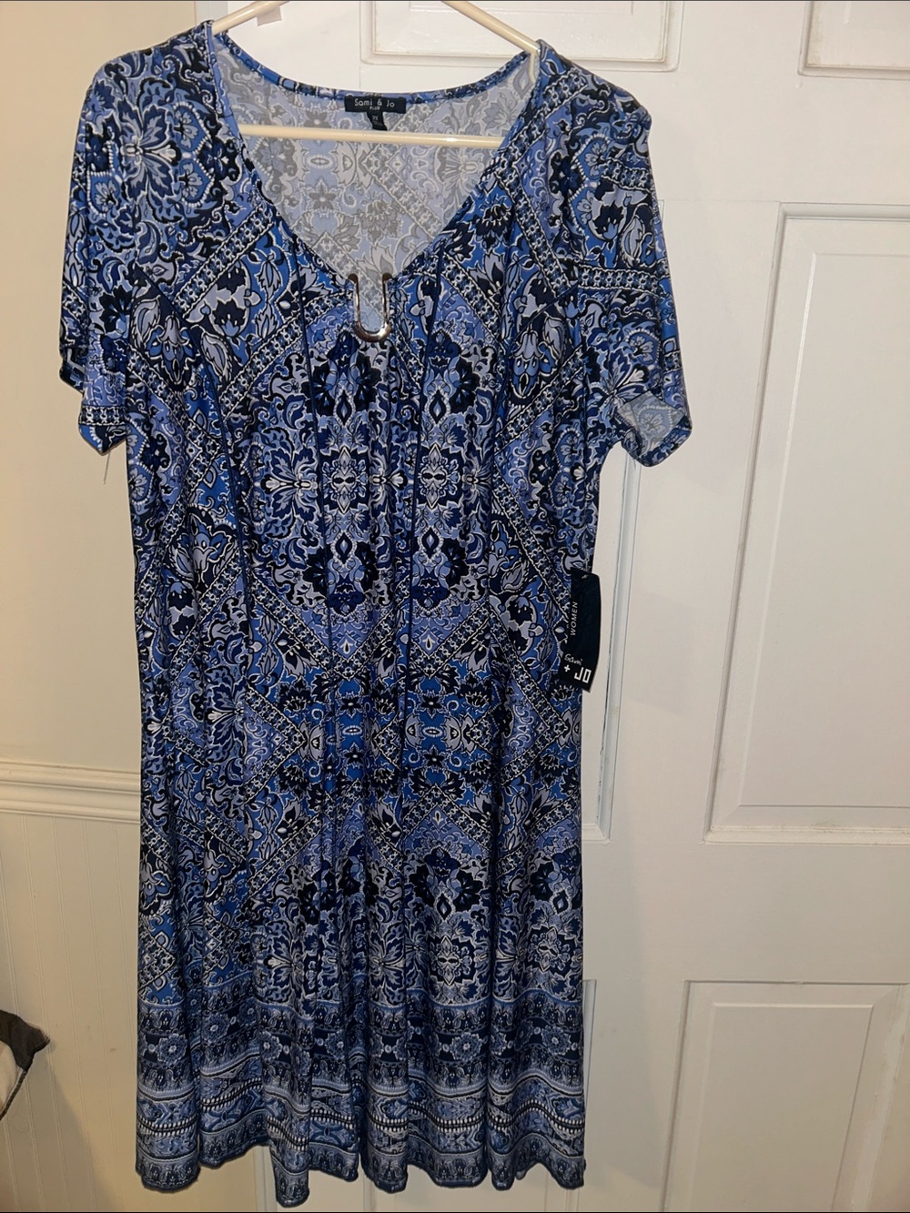 JM Collection Blue and White Paisley Midi Dress